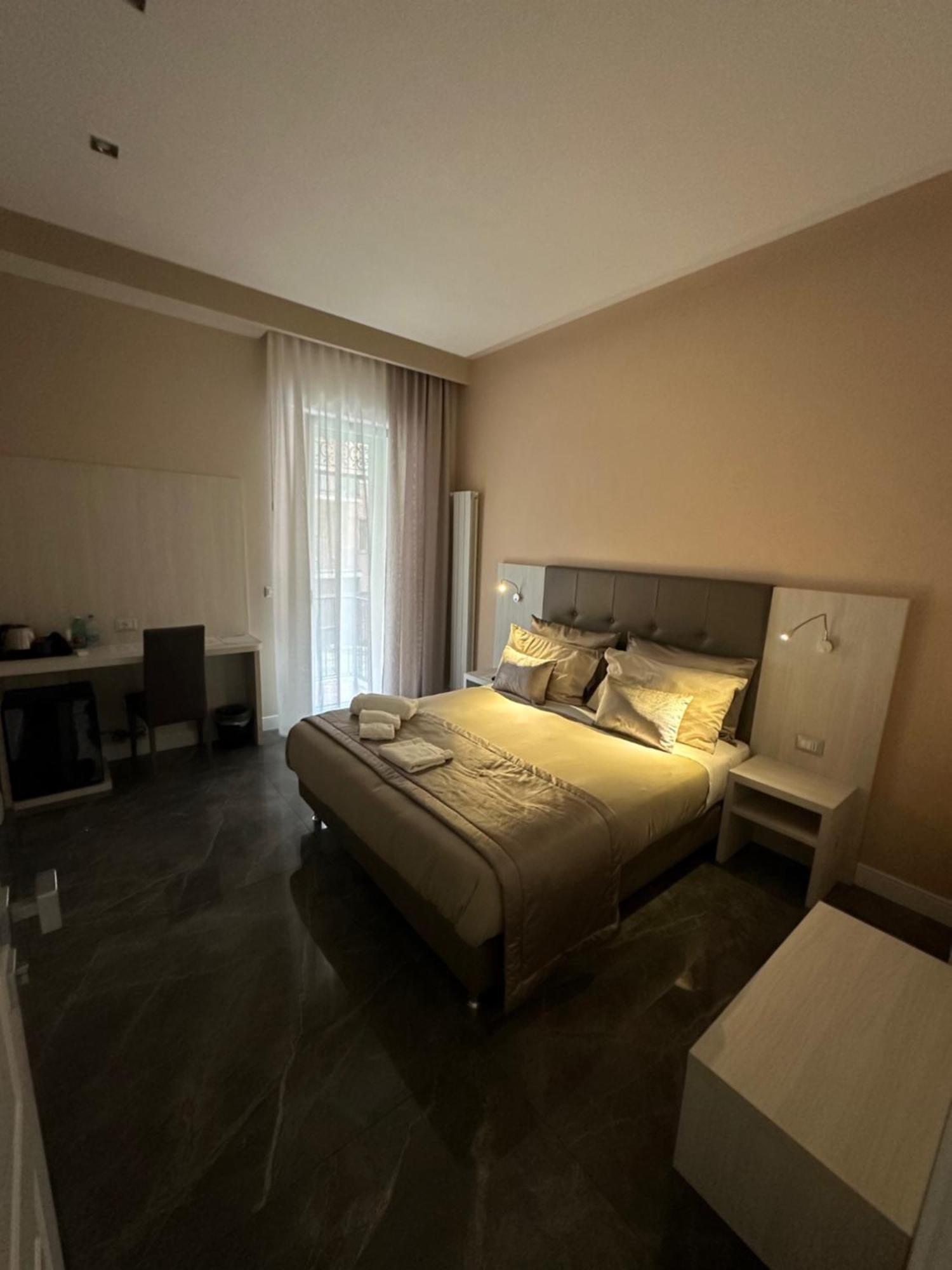 Deda & Fove Hotel Napoli Eksteriør billede